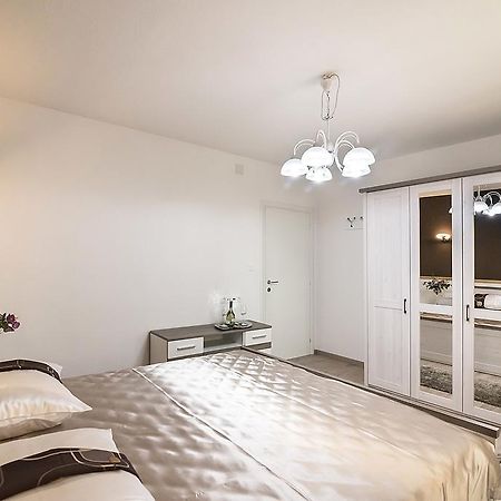 Apartments J&J สปลิท ภายนอก รูปภาพ